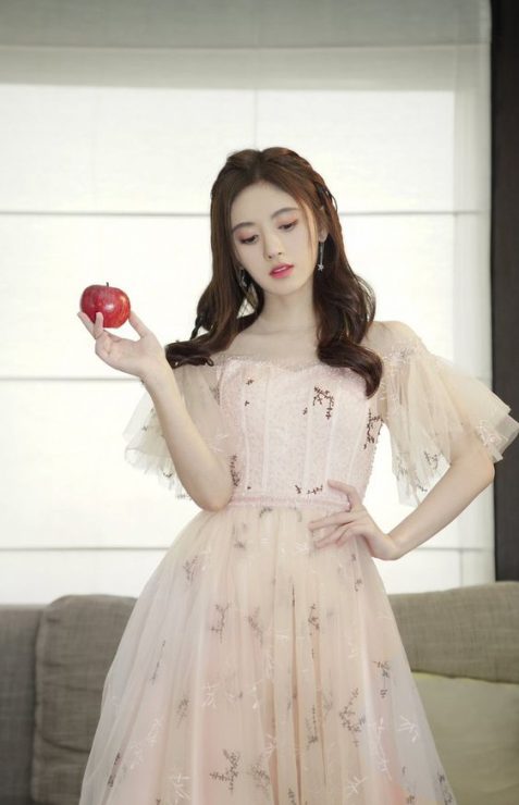 婚禮穿搭 　連身裙